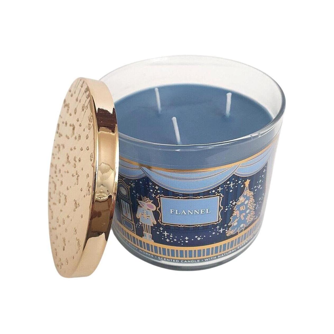 Bath & Body Works Flannel Scented 3-Wick Candle