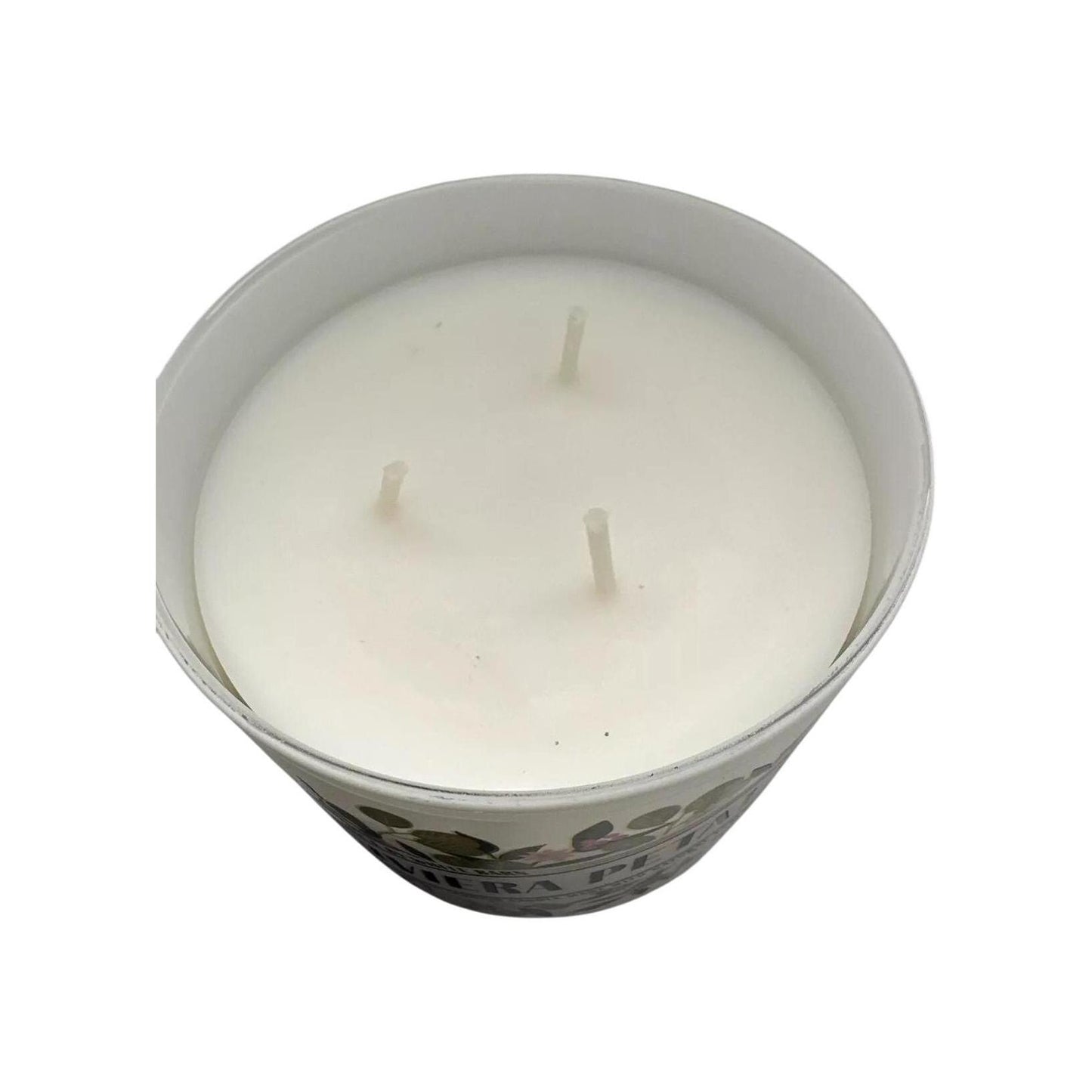Bath & Body Works Riviera Petals White Barn Scented 3-Wick Candle (White Barn)