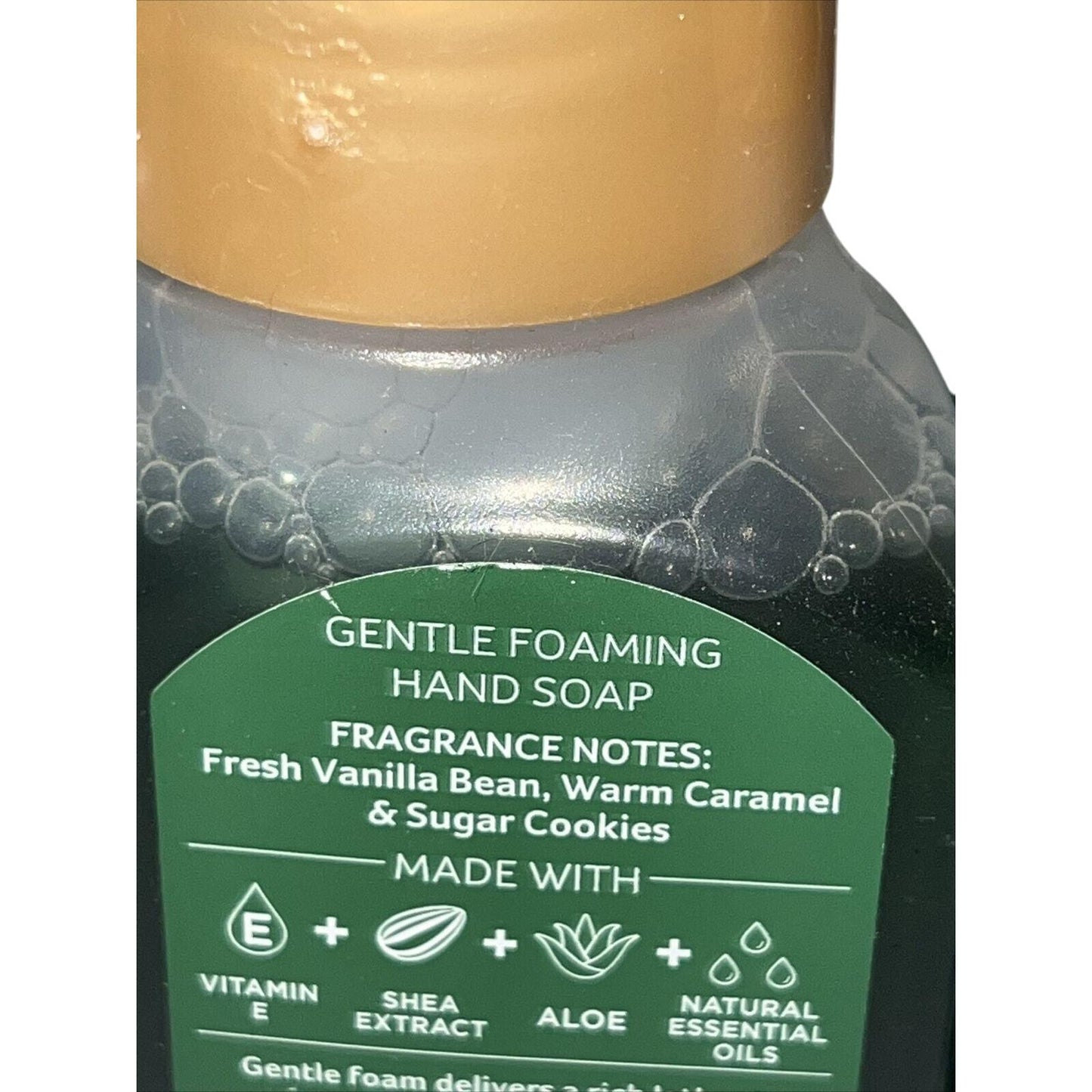 Bath & Body Works Vanilla Bean Noel Gentle Foaming Hand Soap