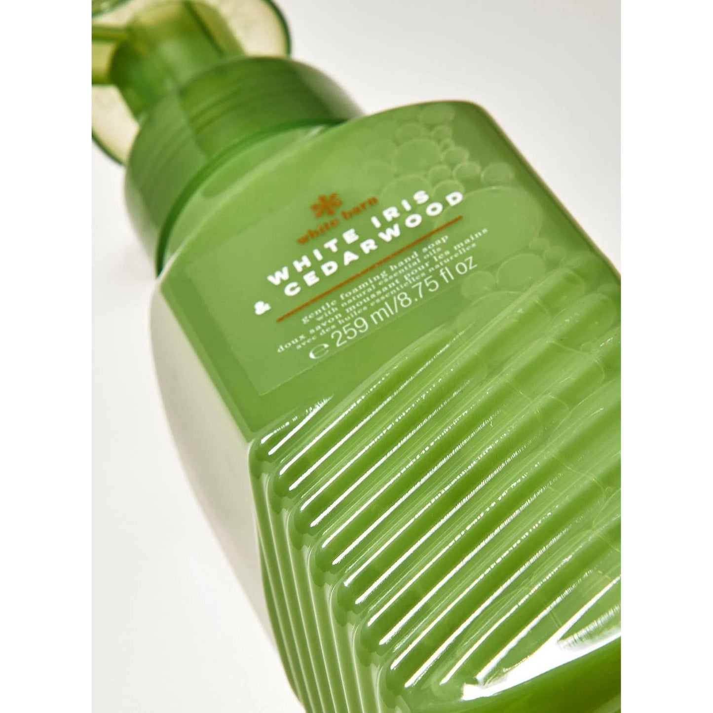 Bath & Body Works White Iris & Cedarwood Gentle Foaming Hand Soap